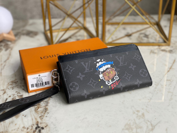 l**is V*t*n zippy dragonne