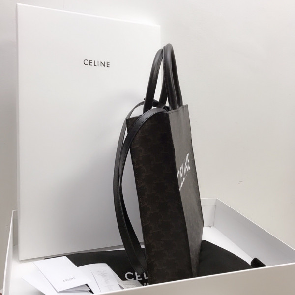 Ce**e small cabas vertical in triomphe canvas