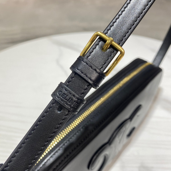 Ce**e mini camera shoulder bag