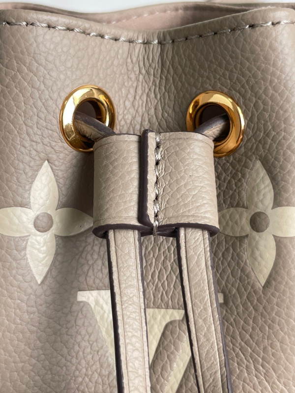 l**is V*t*n nano noÉ