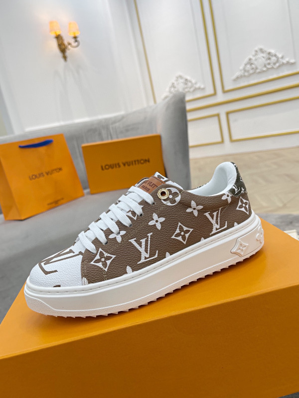 l**is V*t*n women"s time out sneaker