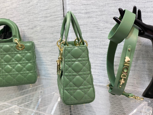 lady D*or small-20-16.5-8cm