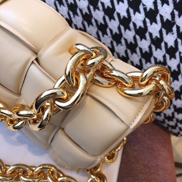 Bo*te*ga ve*ne*ta the chain cassette