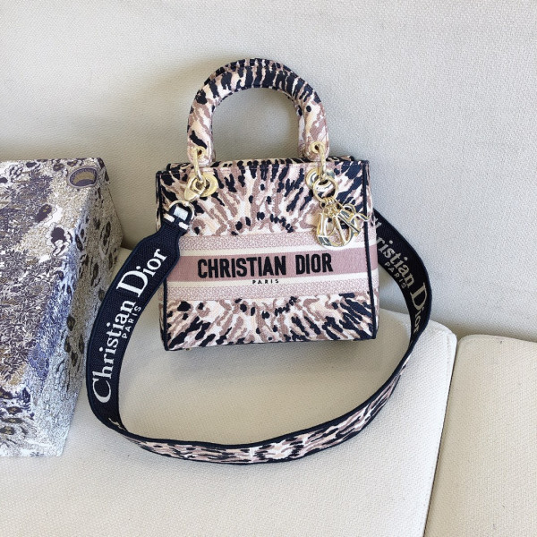 D*or lady d-lite bag