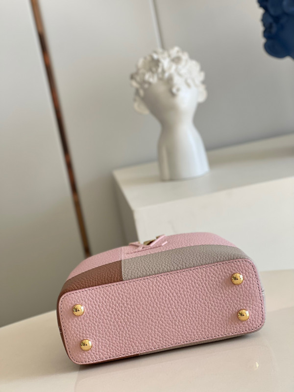 l**is V*t*n capucines mini