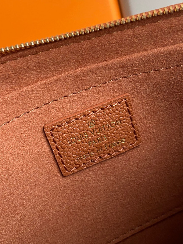 l**is V*t*n multi pochette accessoires