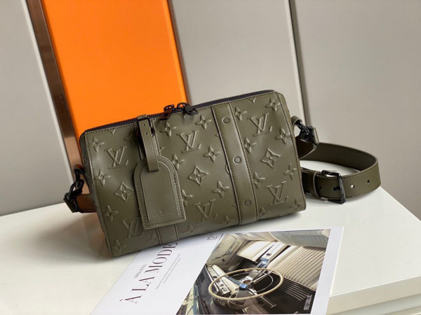 l**is V*t*n city keepall