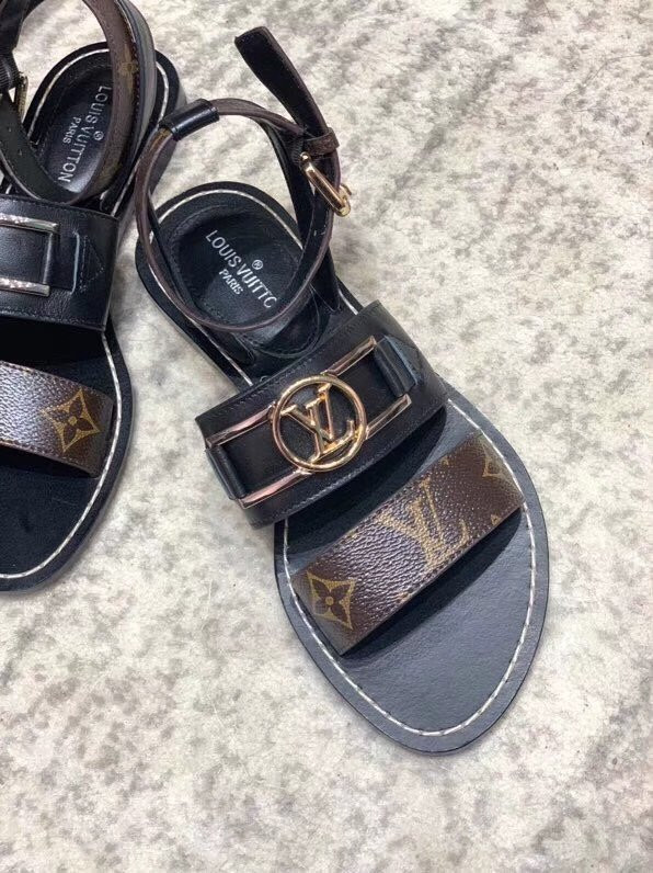 l**is V*t*n academy flat sandal