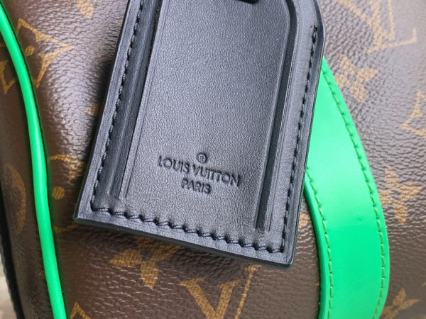 l**is V*t*n keepall bandouliÈre 25