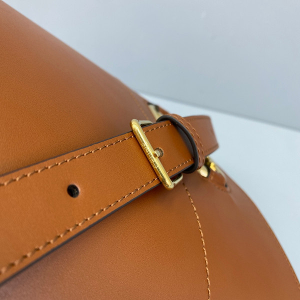 Ce**e bucket maillon