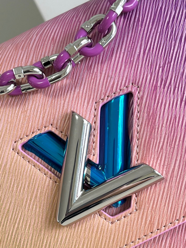 l**is V*t*n twist pm