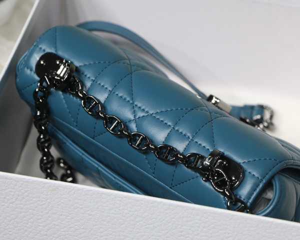 D*or small D*or caro bag