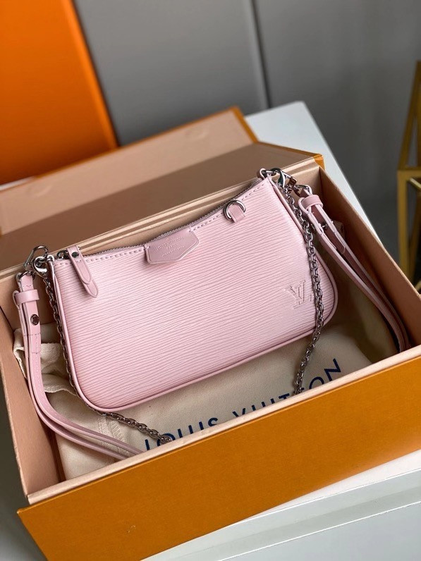 l**is V*t*n easy pouch on strap