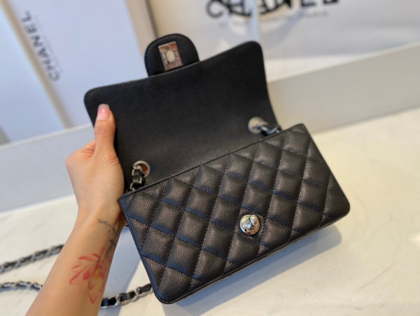 CL FLAP BAG 20CM
