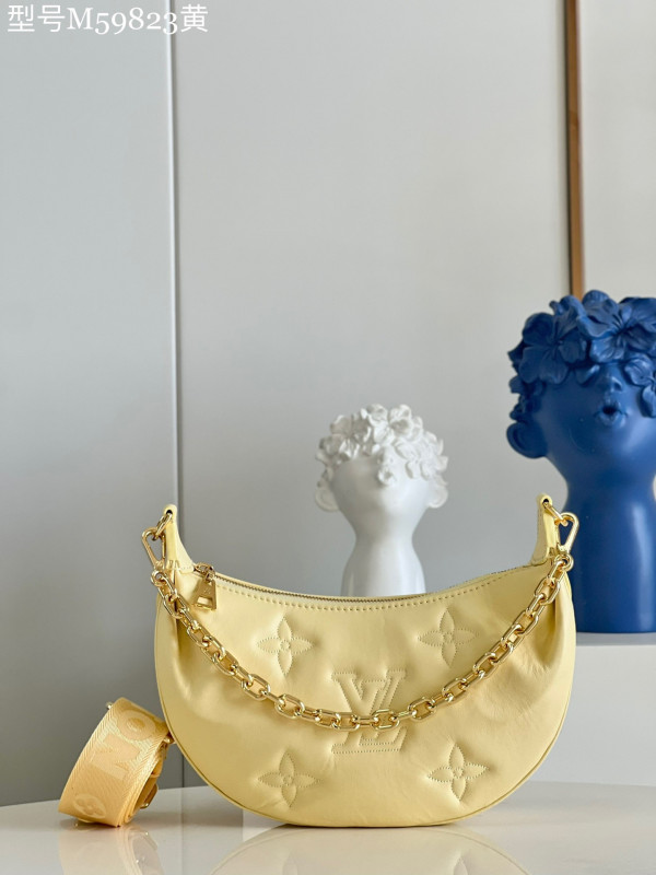 l**is V*t*n over the moon