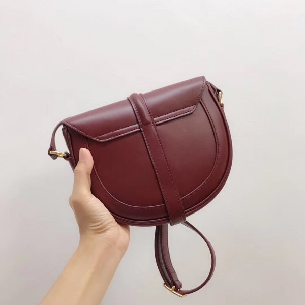 Ce**e small besace 16 bag in satinated calfskin