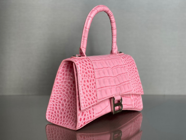 Ba*len*cia*ga hourglass