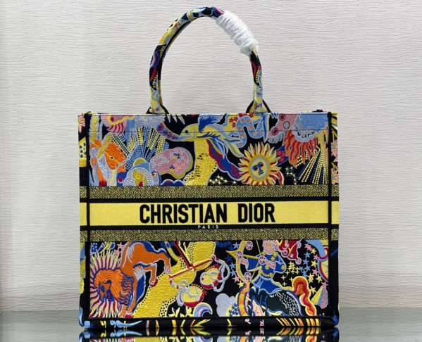 large D*or book tote