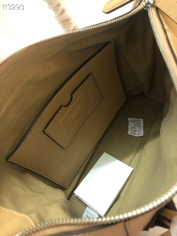 GIVENCHY ANTIGONA SOFT