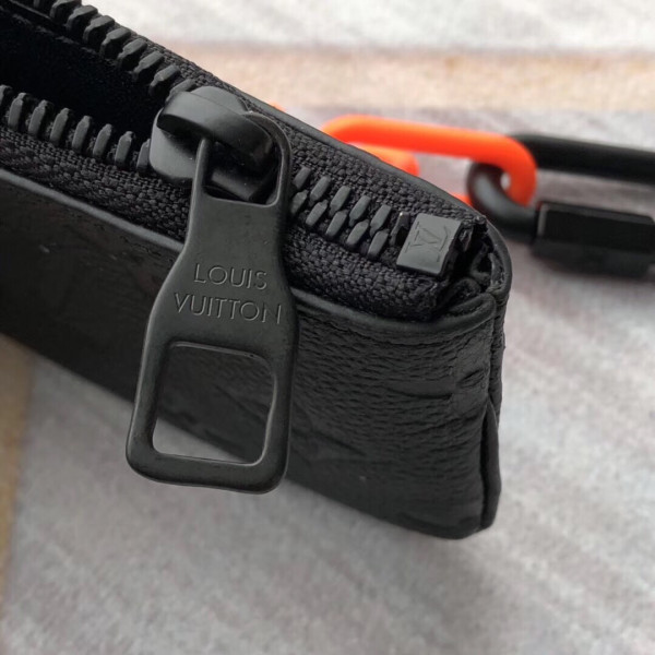 l**is V*t*n key pouch