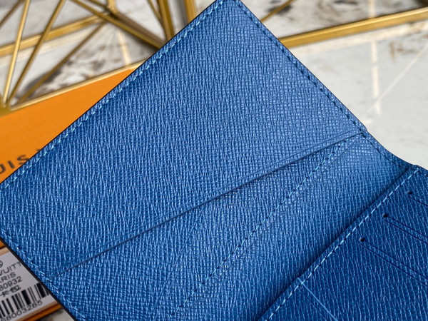 l**is V*t*n pocket organizer