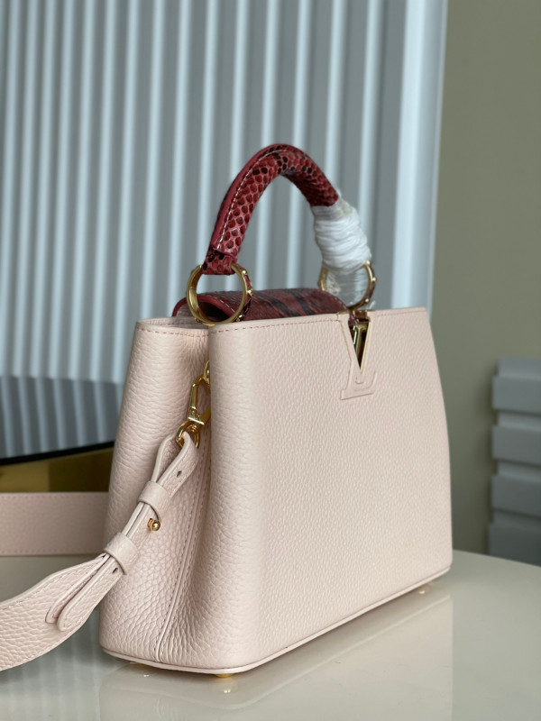 l**is V*t*n capucines bb