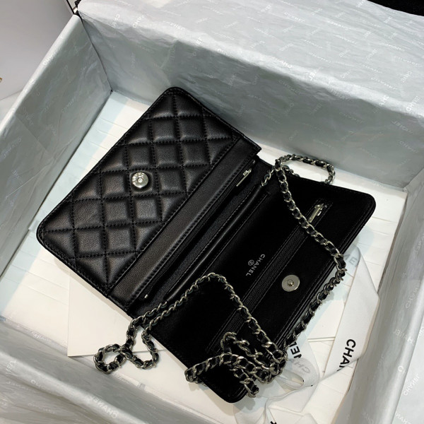 CL CHAIN WALLET LAMBSKIN NEW EDITION