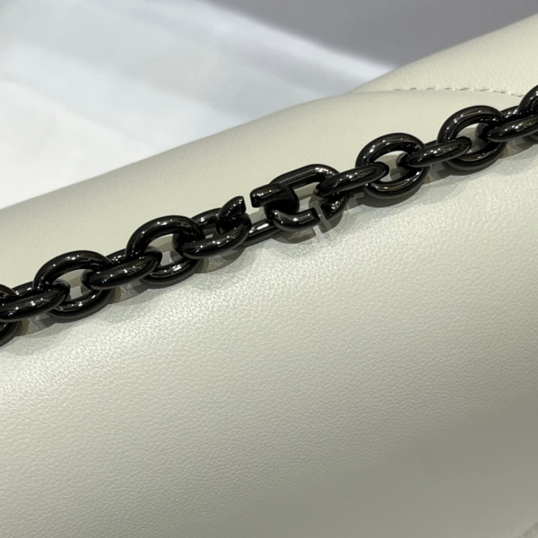 D*or 30 montaigne chain bag with handle