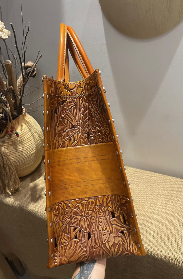 D*or D*oramour D*or book tote