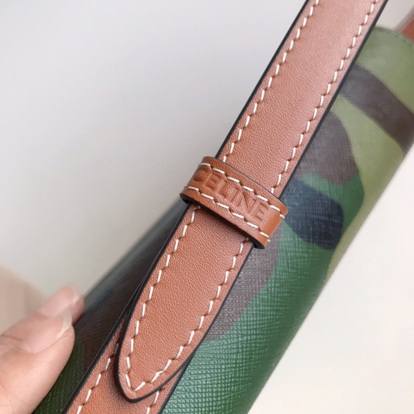 Ce**e triomphe shoulder bag