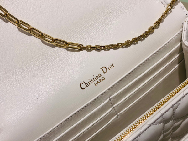 D*or lady D*or chain pouch