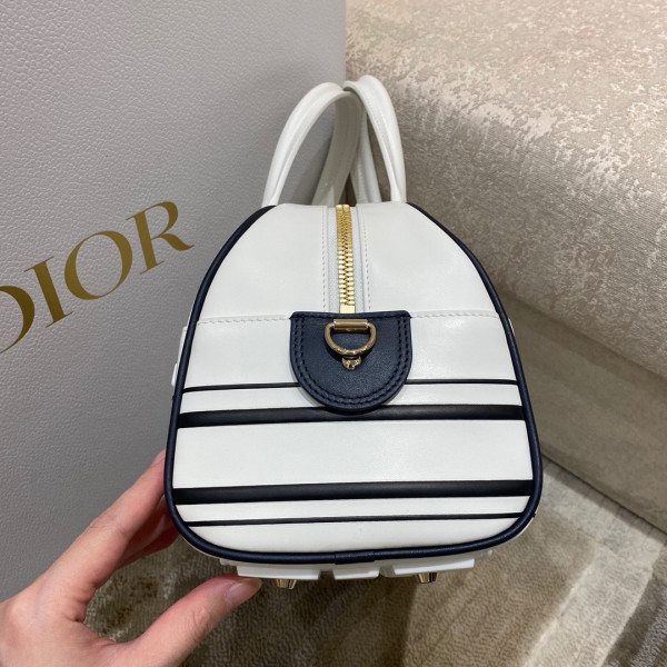 D*or medium vibe zip bowling bag