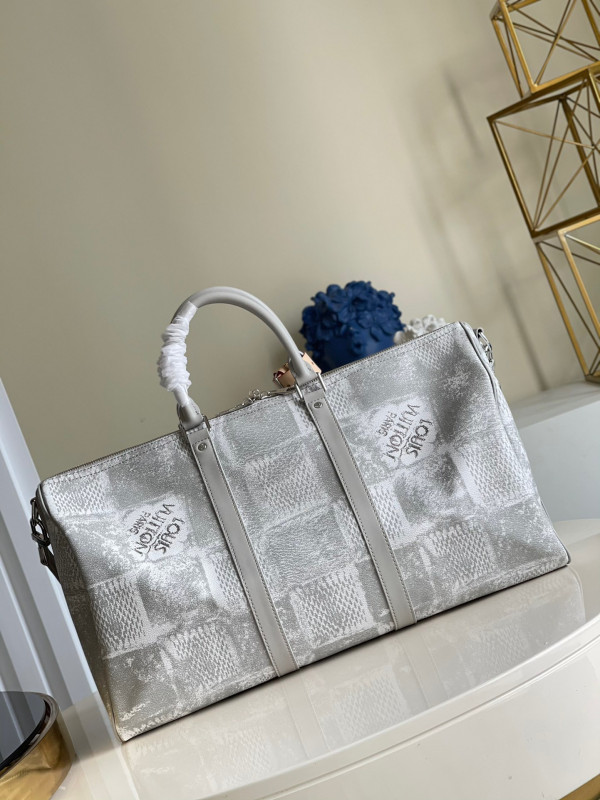 l**is V*t*n keepall bandouliÈre 50