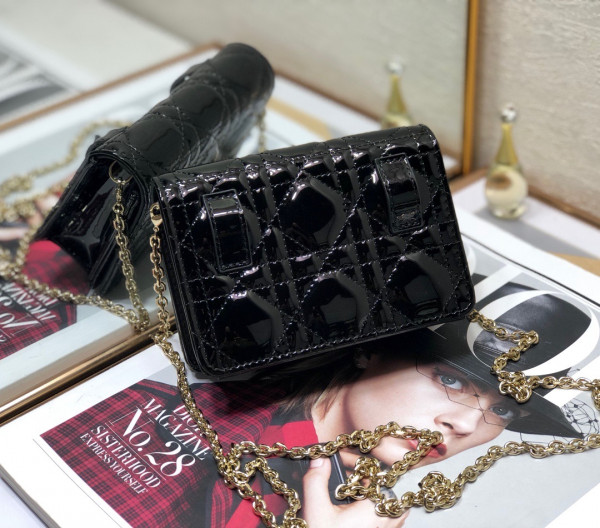 lady D*or nano pouch