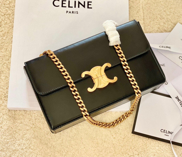 Ce**e chain box triomphe bag in shiny calfskin