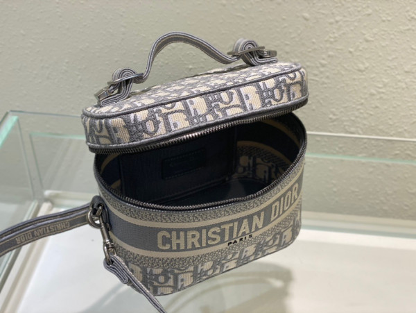 D*or small D*ortravel vanity case-18.5-13-10.5cm