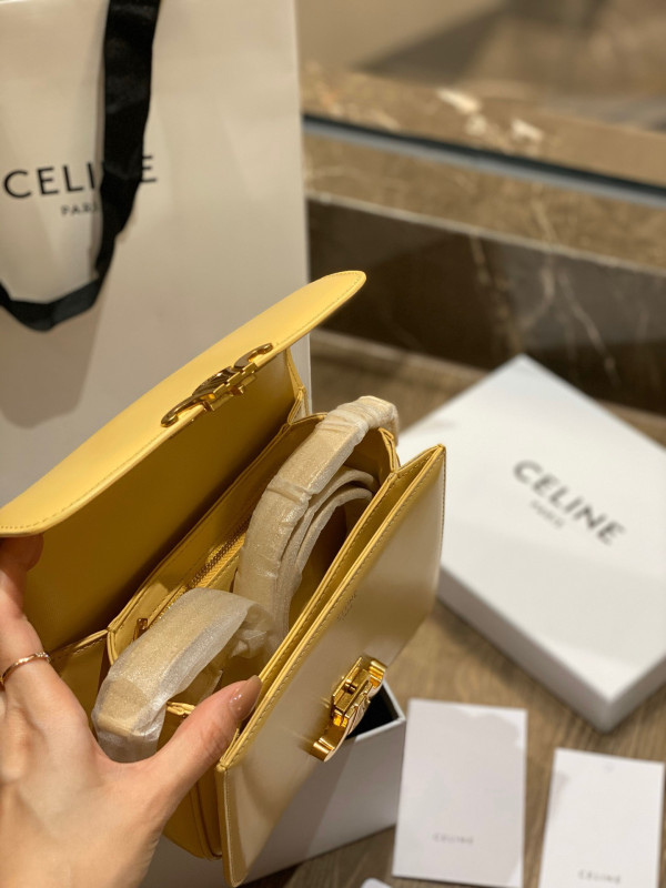 Ce**e teen triomphe bag