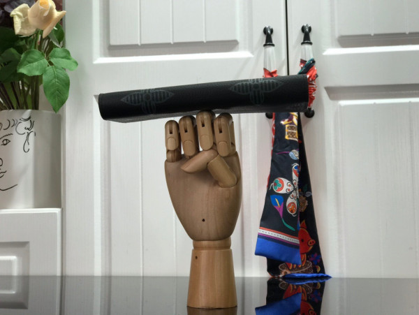 l**is V*t*n brazza wallet