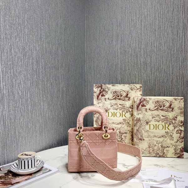 LADY D-LITE EMBROIDERED CANNAGE BAG