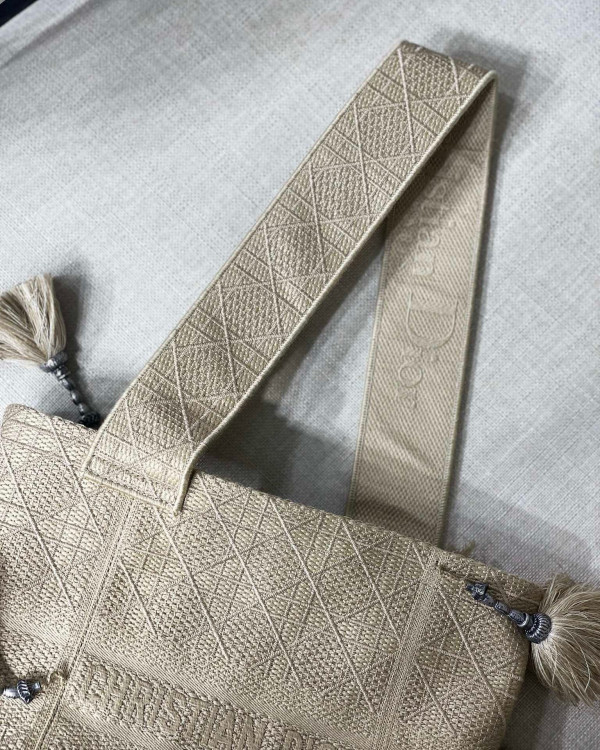 D*or d-bubble bucket bag