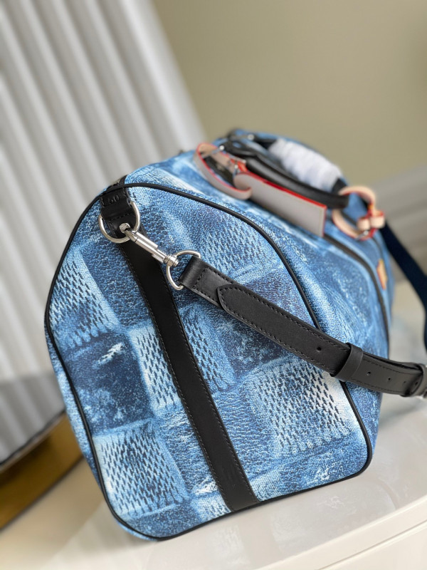 l**is V*t*n keepall bandouliÈre 50