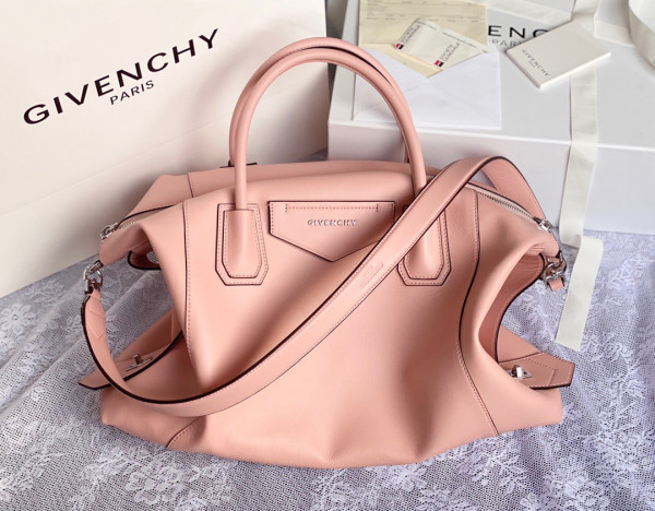 GIVENCHY ANTIGONA SOFT