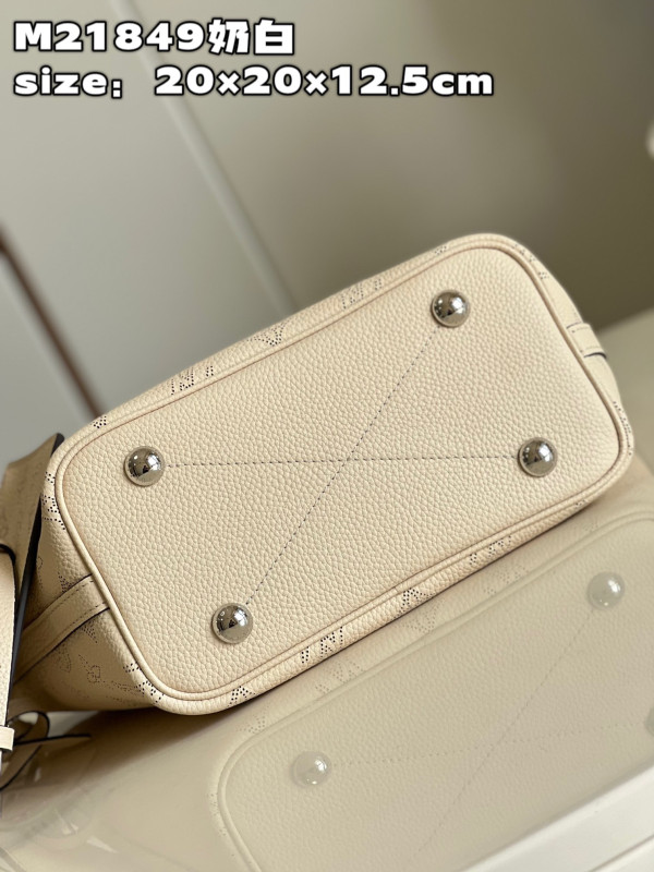 l**is V*t*n blossom pm