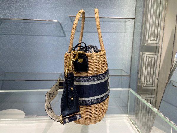 D*or wicker basket bag