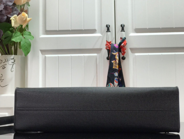 l**is V*t*n robusto briefcase