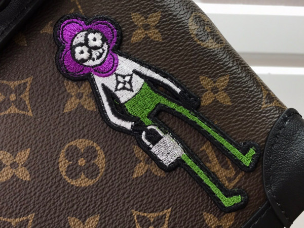 l**is V*t*n steamer xs