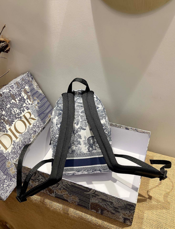 D*or D*ortravel backpack