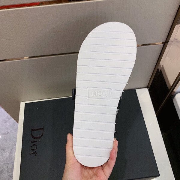 D*or alpha sandal