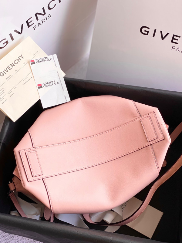 GIVENCHY ANTIGONA SOFT