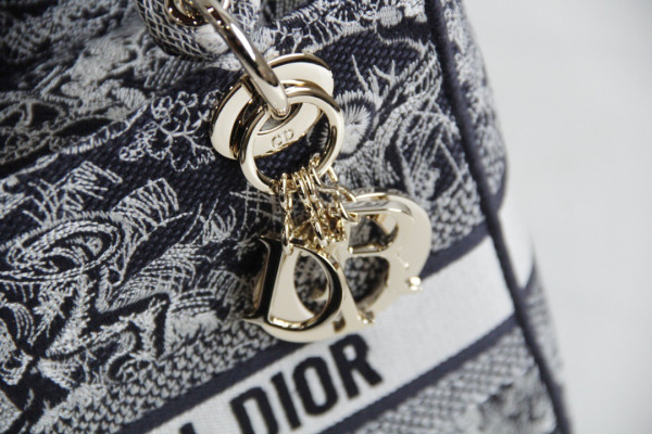 D*or medium lady d-lite bag